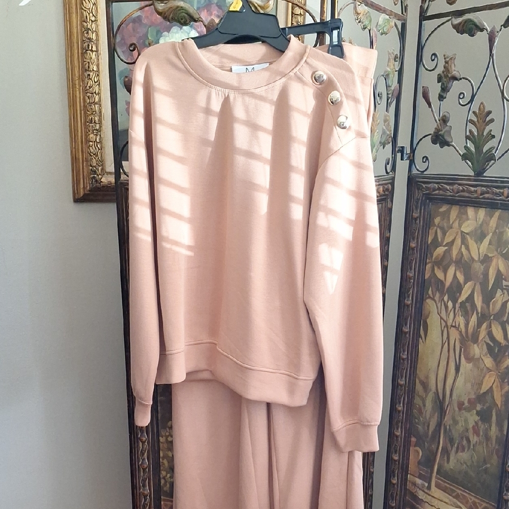 Magaschoni Camel Crewneck Top & Bottom